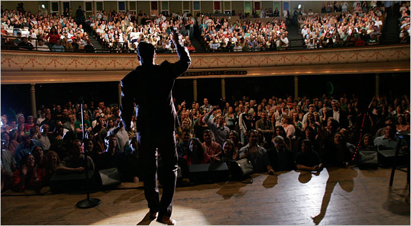 How-to-Get-Stand-Up-Comedy-Gigs1